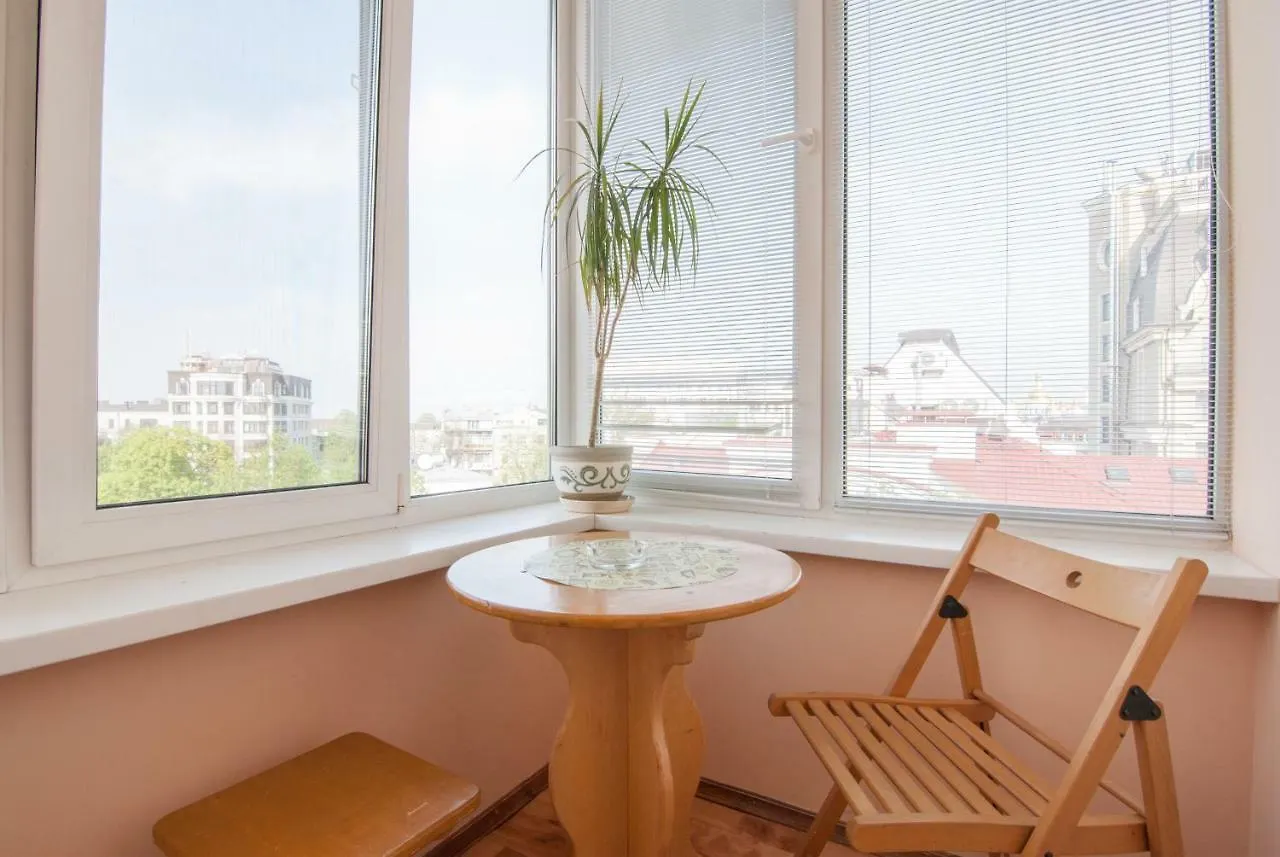 Home Hotel Apartments On Mykhailivska Square - Kiev Kijów