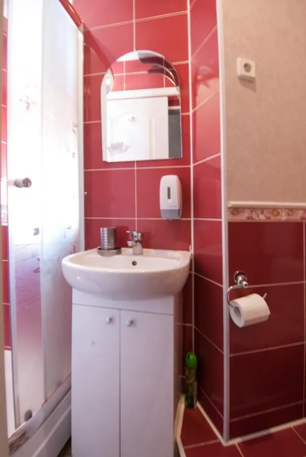 Home Hotel Apartments On Mykhailivska Square - Kiev  Киев